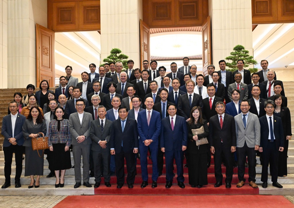 Thủ tướng cho biết, Việt Nam cam kết đảm bảo ổn định, kiến tạo cho phát triển, tạo điều kiện tốt nhất để các doanh nghiệp đầu tư hiệu quả tại Việt Nam - Ảnh: VGP/Nhật Bắc Thủ tướng cho biết, Việt Nam cam kết đảm bảo ổn định, kiến tạo cho phát triển, tạo điều kiện tốt nhất để các doanh nghiệp đầu tư hiệu quả tại Việt Nam - Ảnh: VGP/Nhật Bắc