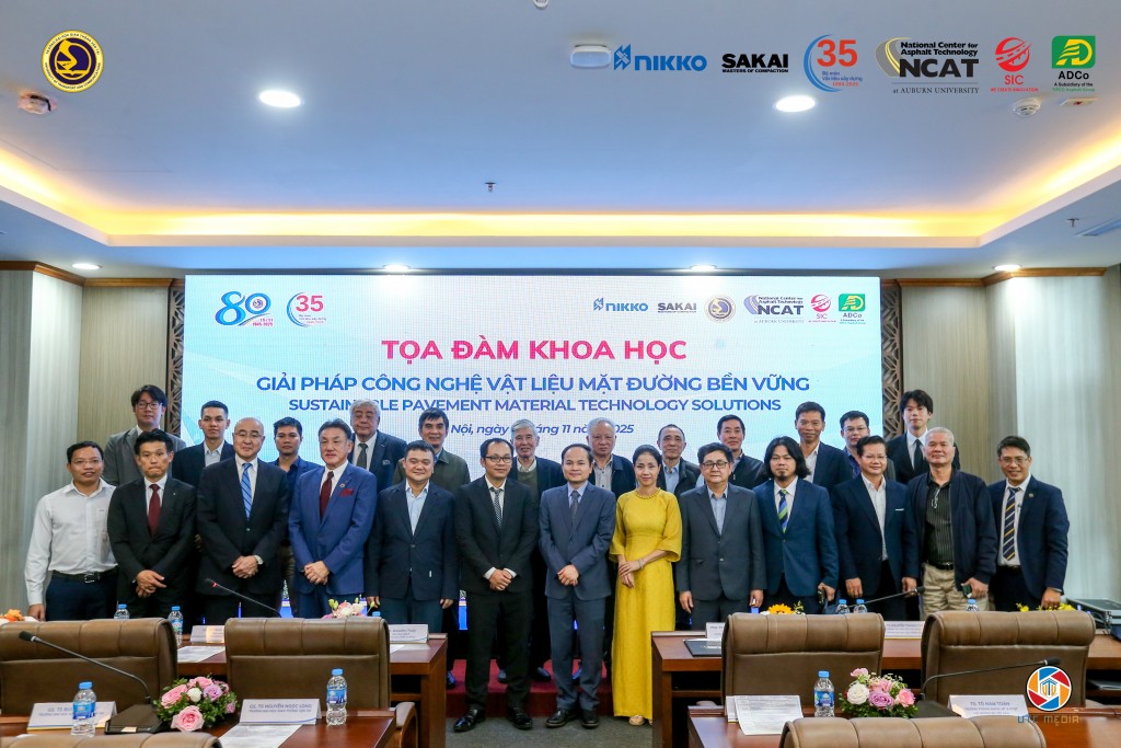 Phát triển hạ tầng giao thông xanh và giảm phát thải khí nhà kính