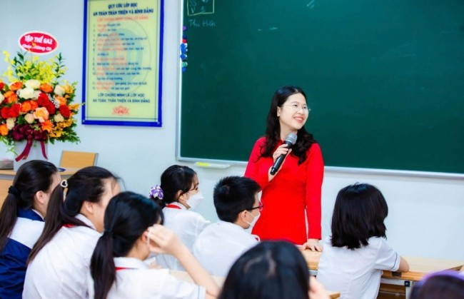 Người viết nên thanh xuân bằng hành trình yêu thương