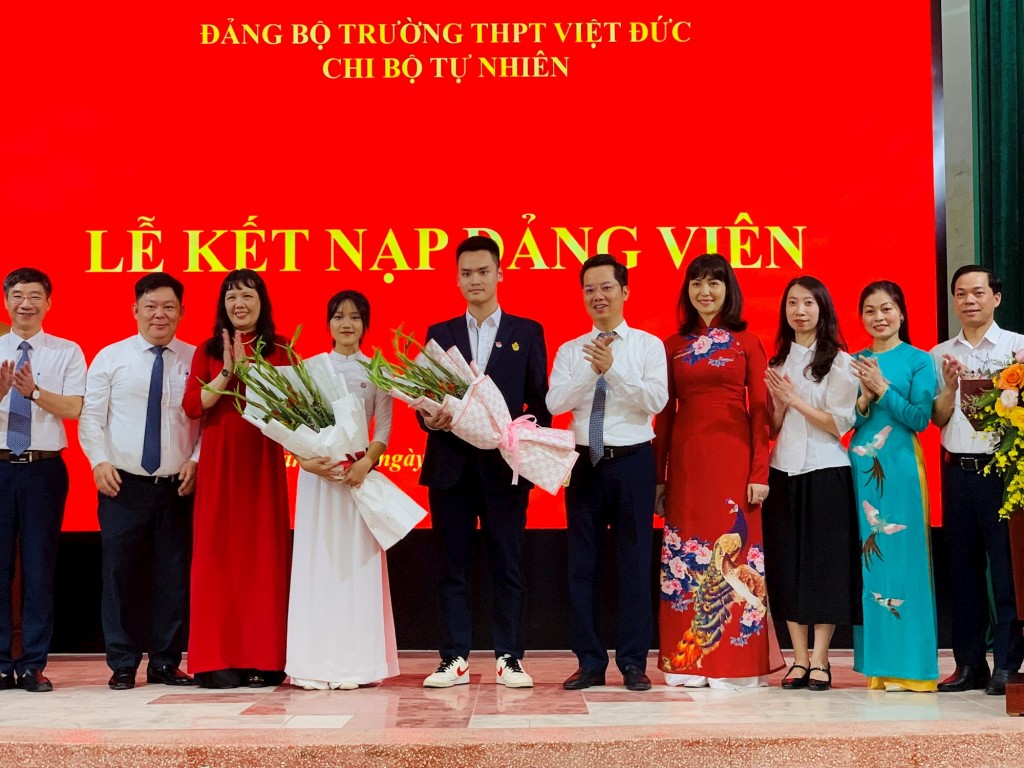 Nơi ươm mầm những “hạt giống đỏ” tuổi 18