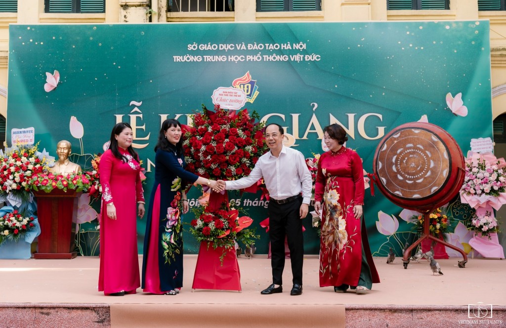 Tự hào 70 năm - hành trình rực rỡ Tự hào 70 năm - hành trình rực rỡ