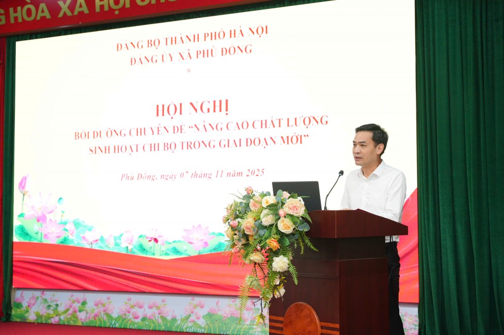 Xã Phù Đổng: Gần 200 ủy viên các cấp ủy trực thuộc được bồi dưỡng kiến thức Xã Phù Đổng: Gần 200 ủy viên các cấp ủy trực thuộc được bồi dưỡng kiến thức