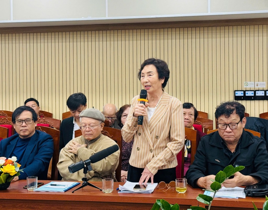 PGS.TS Bùi Thị An, Viện trưởng Viện Tài nguyên, Môi trường và Phát triển cộng đồng góp ý dự thảo Văn kiện - Ảnh: VGP/Thu Giang PGS.TS Bùi Thị An, Viện trưởng Viện Tài nguyên, Môi trường và Phát triển cộng đồng góp ý dự thảo Văn kiện - Ảnh: VGP/Thu Giang