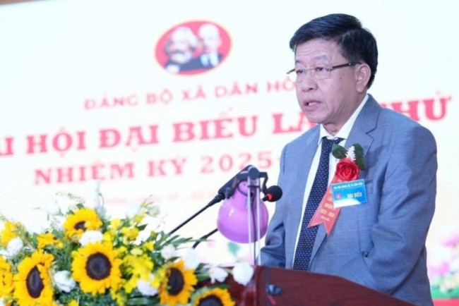 Đồng chí Dương Đức Tuấn điều hành công việc của UBND TP Hà Nội