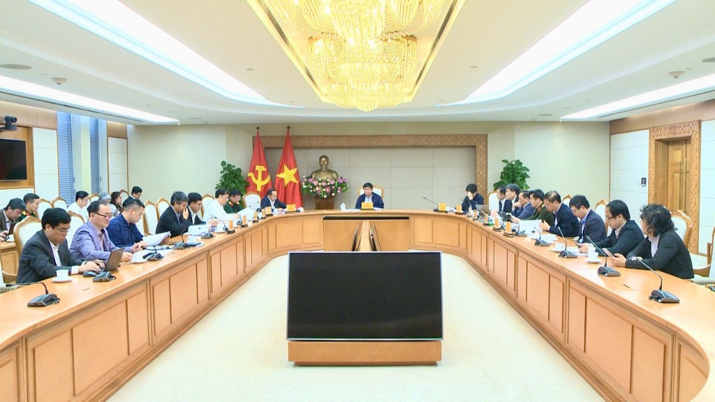 Phó Thủ tướng yêu cầu các bộ, cơ quan tiếp tục nghiêm túc trong việc tổ chức thực hiện, cần hỗ trợ, tạo mọi điều kiện thuận lợi cho hoạt động nghiên cứu, phát triển các CNCL và sản phẩm CNCL thuộc phạm vi quản lý nhà nước được giao - Ảnh: VGP/Thu Sa Phó Thủ tướng yêu cầu các bộ, cơ quan tiếp tục nghiêm túc trong việc tổ chức thực hiện, cần hỗ trợ, tạo mọi điều kiện thuận lợi cho hoạt động nghiên cứu, phát triển các CNCL và sản phẩm CNCL thuộc phạm vi quản lý nhà nước được giao - Ảnh: VGP/Thu Sa