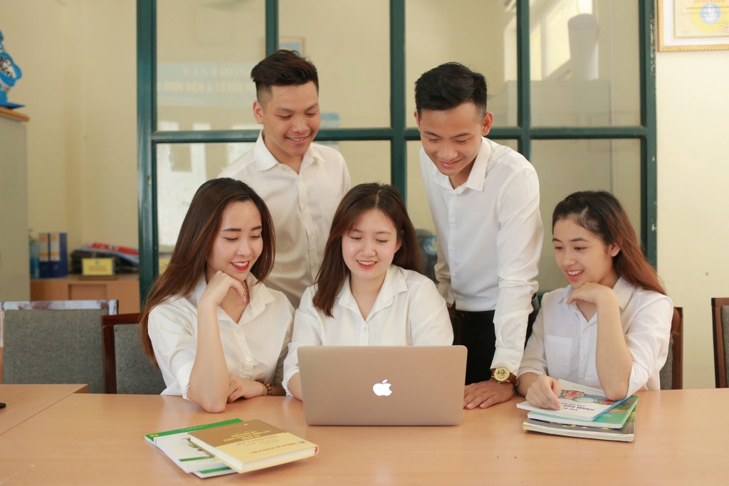 58 năm vun trồng tri thức - hành trình đầy tự hào 58 năm vun trồng tri thức - hành trình đầy tự hào