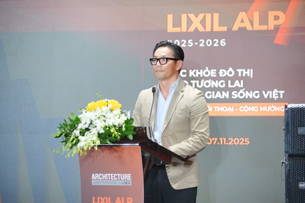 Ông Uchidate Katsuaki