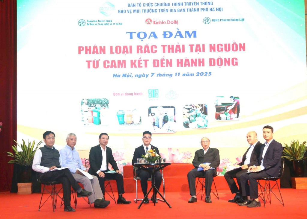 Phân loại rác thải tại nguồn: Từ cam kết đến hành động Phân loại rác thải tại nguồn: Từ cam kết đến hành động