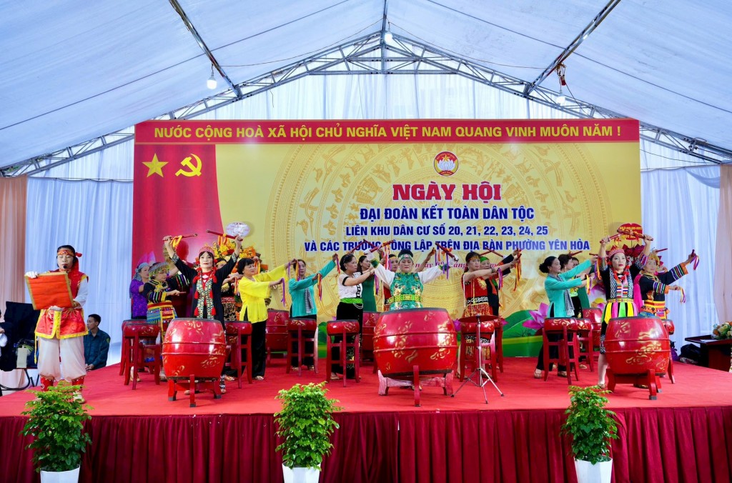 Đoàn kết, đồng lòng xây dựng phường Yên Hòa văn minh, sạch đẹp Đoàn kết, đồng lòng xây dựng phường Yên Hòa văn minh, sạch đẹp