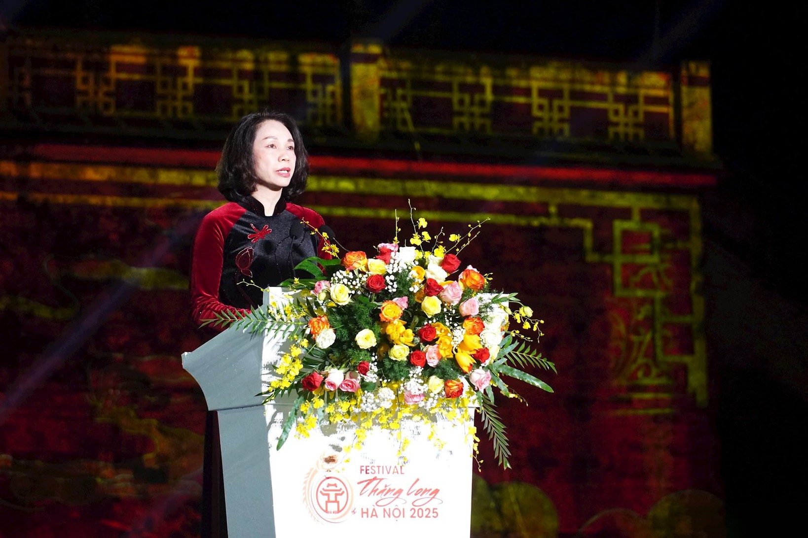 Bà Vũ Thu Hà, Phó Chủ tịch UBND thành phố Hà Nội phát biểu khai mạc Bà Vũ Thu Hà, Phó Chủ tịch UBND thành phố Hà Nội phát biểu khai mạc