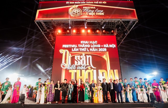 Ấn tượng lễ khai mạc Festival Thăng Long - Hà Nội 2025