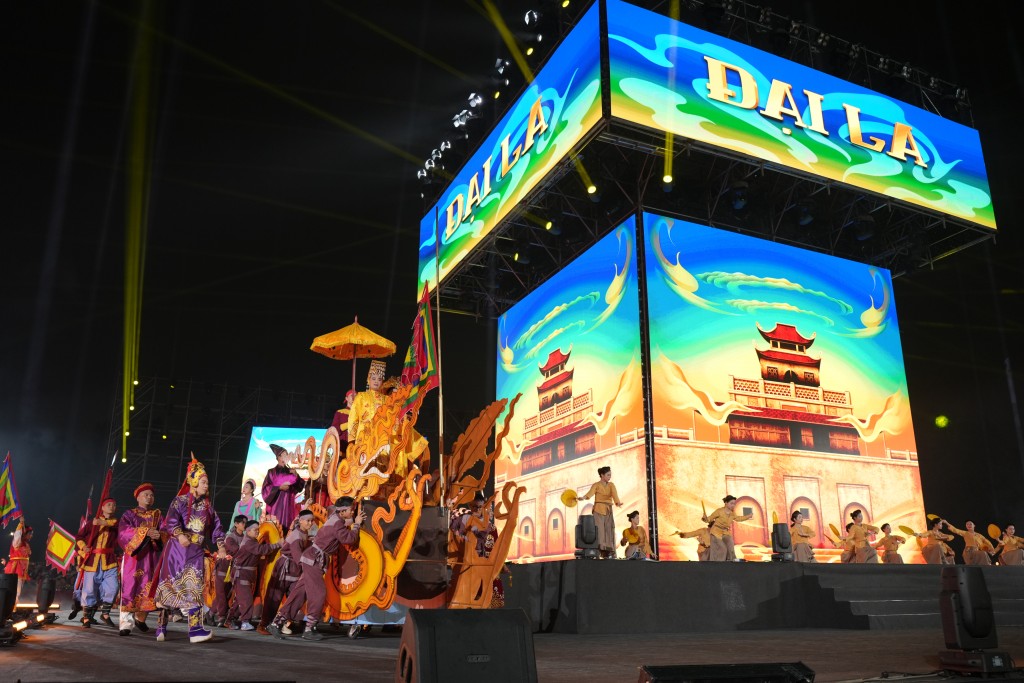 Ấn tượng lễ khai mạc Festival Thăng Long - Hà Nội 2025 Ấn tượng lễ khai mạc Festival Thăng Long - Hà Nội 2025