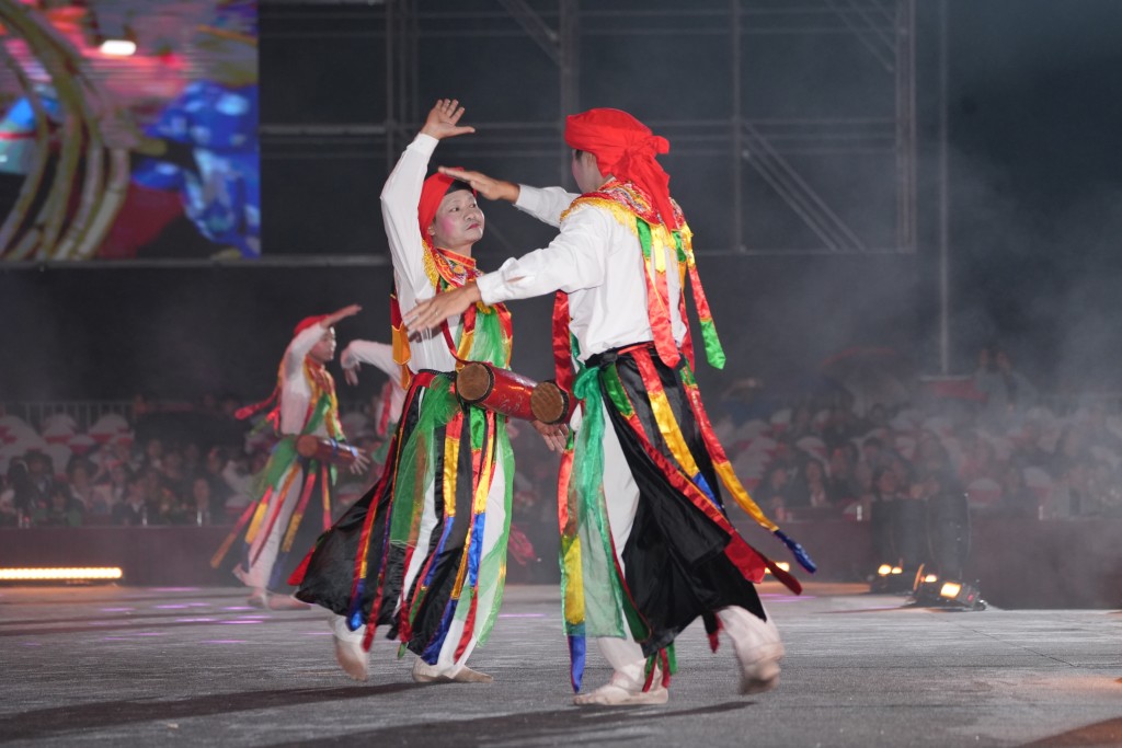 Ấn tượng lễ khai mạc Festival Thăng Long - Hà Nội 2025 Ấn tượng lễ khai mạc Festival Thăng Long - Hà Nội 2025