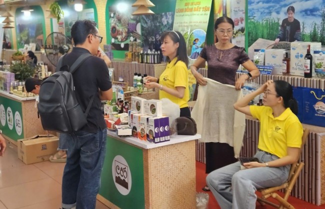 Bàn giải pháp phát triển du lịch nông thôn