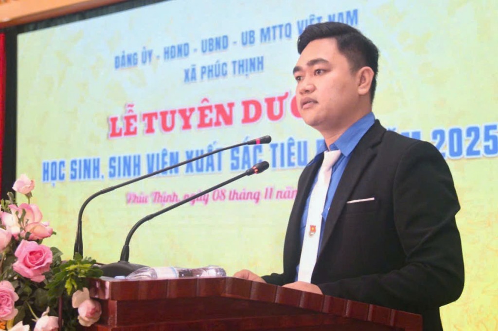Xã Phúc Thịnh vinh danh 165 học sinh, sinh viên tiêu biểu năm 2025 Xã Phúc Thịnh vinh danh 165 học sinh, sinh viên tiêu biểu năm 2025