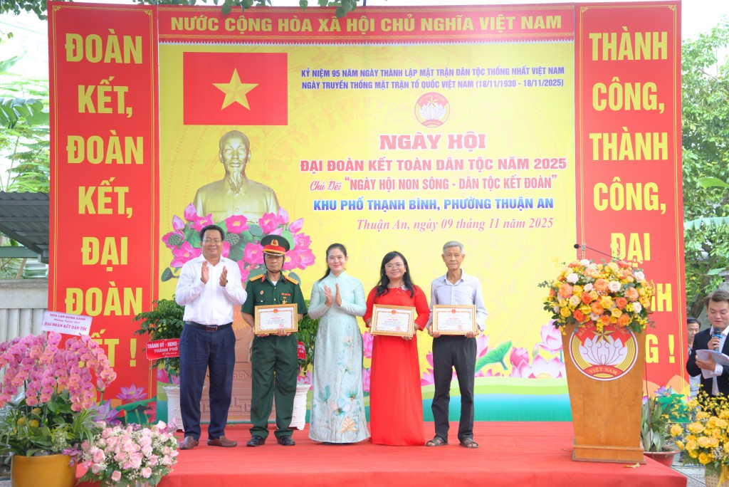Tinh thần Đại đoàn kết toàn dân tộc lan tỏa tại phường Thuận An Tinh thần Đại đoàn kết toàn dân tộc lan tỏa tại phường Thuận An