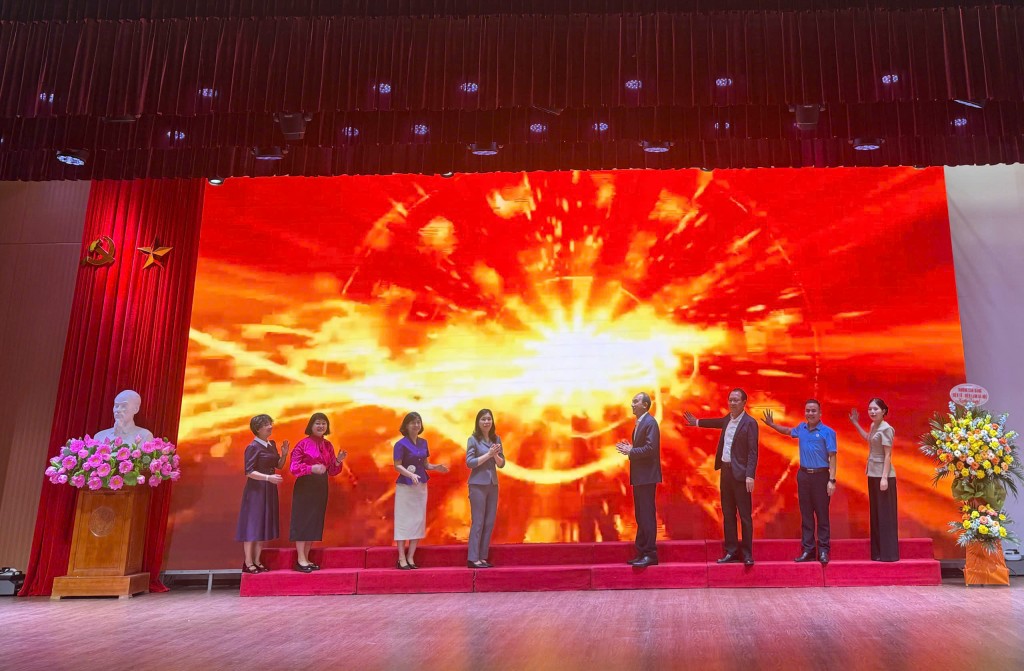 Tăng cường kết nối giữa doanh nghiệp tuyển dụng và người lao động Tăng cường kết nối giữa doanh nghiệp tuyển dụng và người lao động