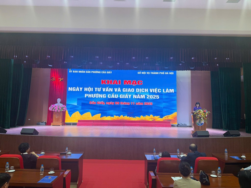 Tăng cường kết nối giữa doanh nghiệp tuyển dụng và người lao động Tăng cường kết nối giữa doanh nghiệp tuyển dụng và người lao động