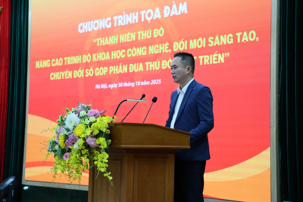 Phó Tổng Biên tập Báo Tuổi trẻ Thủ đô Ngô Vương Tuấn phát biểu tại tọa đàm