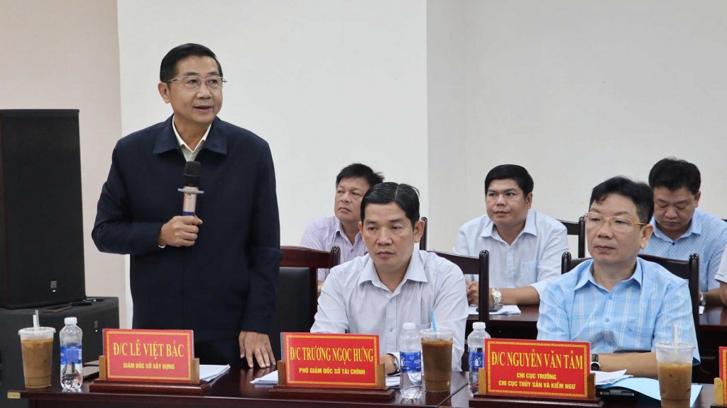 Giám đốc Sở Xây dựng Lê Việt Bắc thông tin về tiến độ triển khai các dự án phục vụ APEC 2027 (ảnh: Như Ngọc) Giám đốc Sở Xây dựng Lê Việt Bắc thông tin về tiến độ triển khai các dự án phục vụ APEC 2027 (ảnh: Như Ngọc)