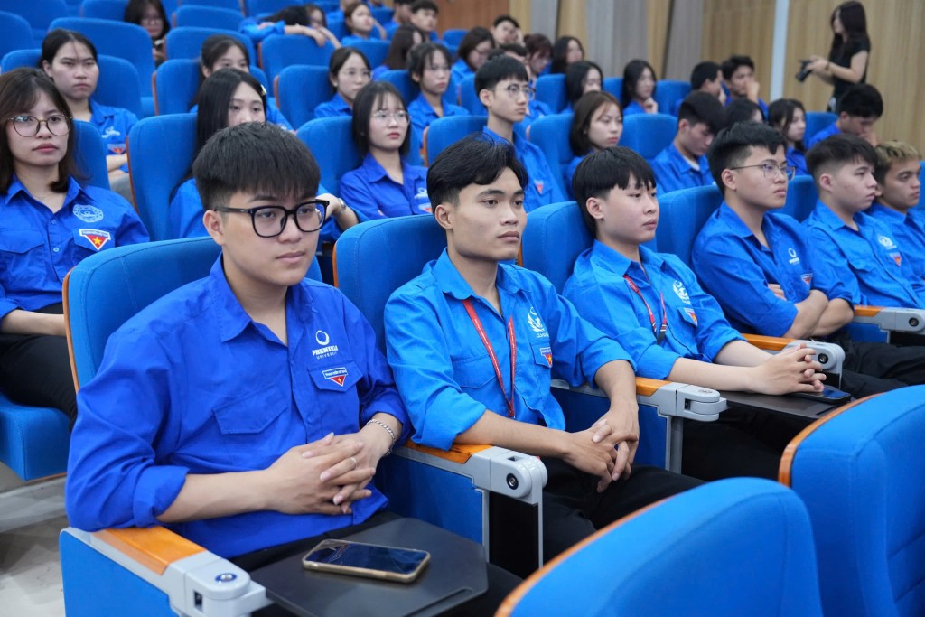 Sinh viên các trường đại học trên địa bàn Hà Nội tham dự Hội nghị Tổng kết năm học 2024 – 2025.
