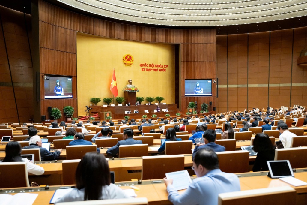 Đề xuất xem xét giảm thuế thu nhập cá nhân cho các gia đình