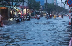 Bão số 14 tiếp tục đổi hướng