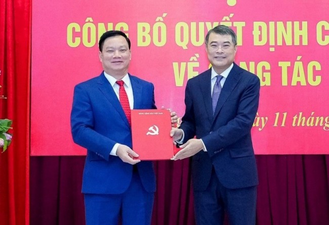 Chủ tịch UBND tỉnh Hưng Yên Nguyễn Khắc Thận làm Bí thư Tỉnh ủy Nghệ An