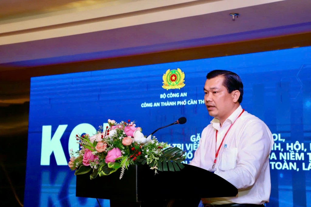 Ông Lê Minh Tuấn - Phó Giám đốc Sở Văn hóa, Thể thao và Du lịch TP. Cần Thơ phát biểu tại hội nghị. Ông Lê Minh Tuấn - Phó Giám đốc Sở Văn hóa, Thể thao và Du lịch TP. Cần Thơ phát biểu tại hội nghị.