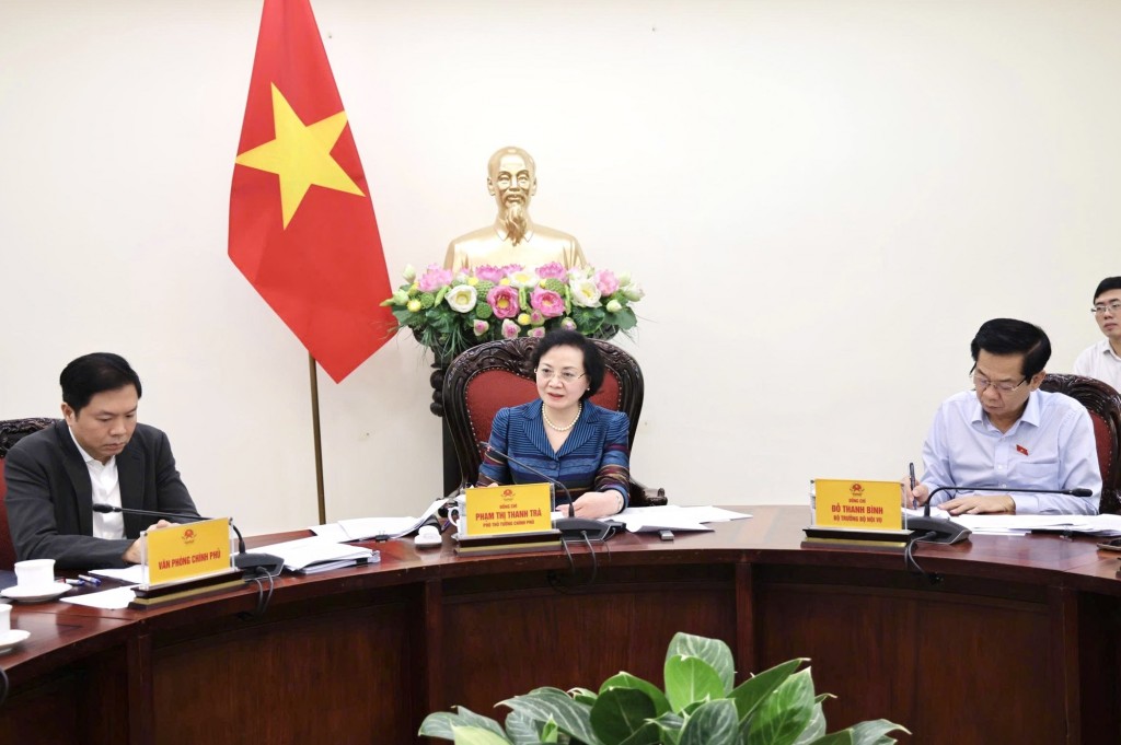 Phó Thủ tướng đề nghị Bộ Nội vụ tập trung cao độ cho công tác xây dựng thể chế, chính sách - Ảnh: VGP/Thu Giang