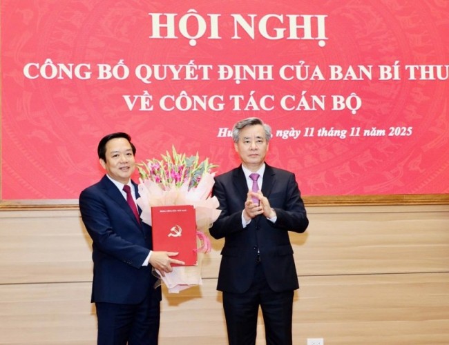 Chủ tịch UBND tỉnh Ninh Bình Phạm Quang Ngọc làm Phó bí thư Tỉnh ủy Hưng Yên