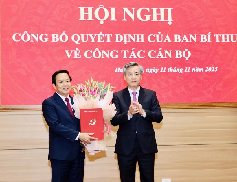 Chủ tịch UBND tỉnh Ninh Bình Phạm Quang Ngọc làm Phó bí thư Tỉnh ủy Hưng Yên