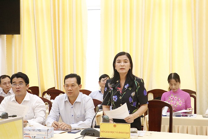 Trần Thị Huyền – Q.Giám đốc Sở GD-ĐT TP.Cần Thơ trình bày những kiến nghị của các trường đại học