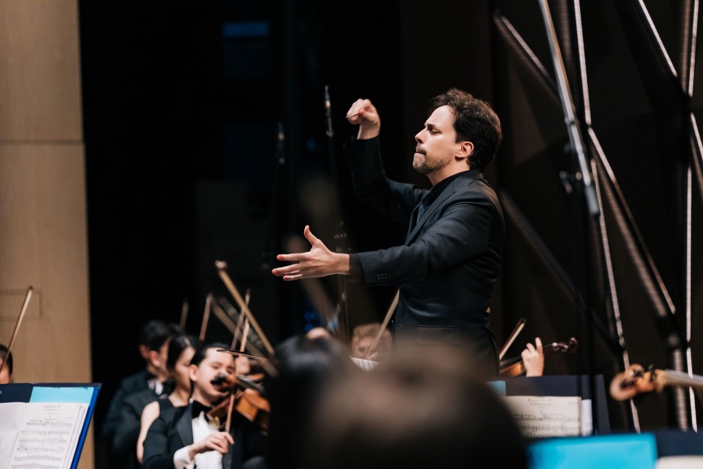 Giám đốc âm nhạc Olivier Ochanine