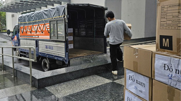 Với đa dạng loại xe, Lalamove dễ dàng đáp ứng vận chuyển hàng cứu trợ trọng tải lớn 