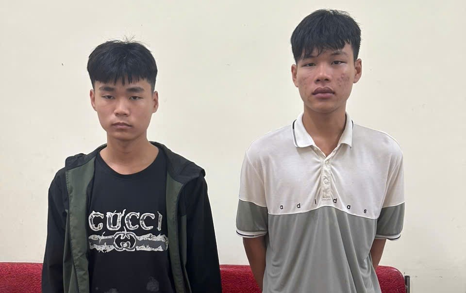 02 đối tượng tại cơ quan Công an 02 đối tượng tại cơ quan Công an