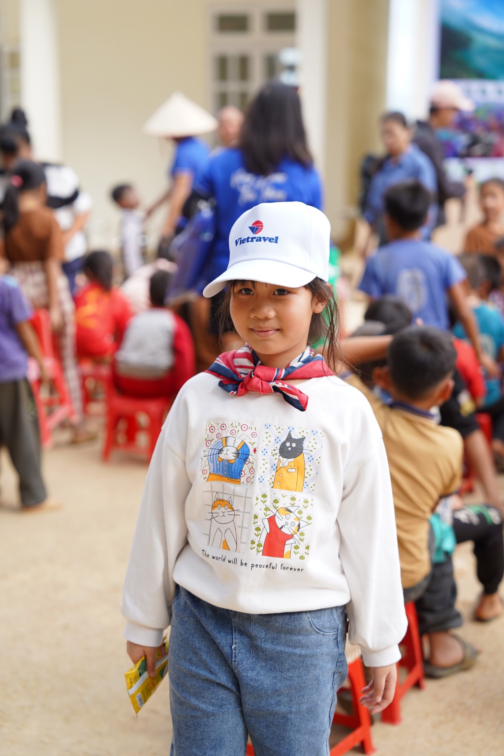 Du khách nhỏ đến từ Hà Nội hào hứng khi tham gia chương trình