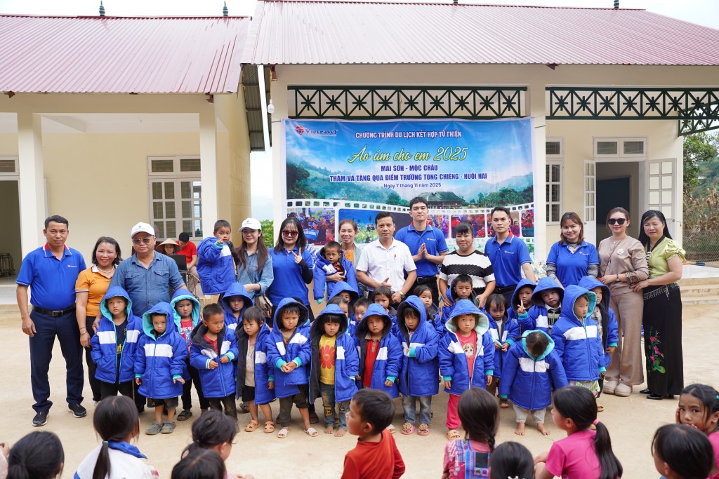 Chương trình thiện nguyện được tổ chức tại Điểm trường mầm non & Tiểu học Tong Chiêng (thuộc TH &THCS Chiềng Sung - Mai Sơn)