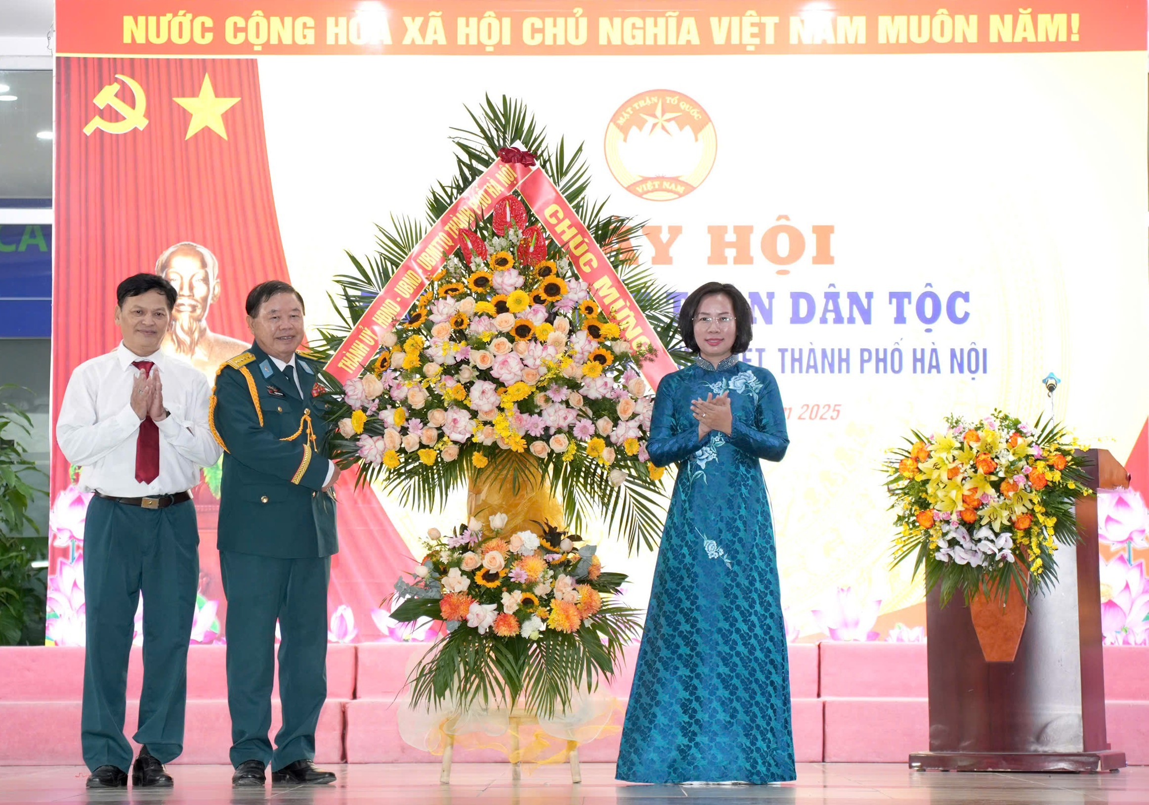 Ấm áp nghĩa tình Ngày hội Đại đoàn kết phường Phương Liệt Ấm áp nghĩa tình Ngày hội Đại đoàn kết phường Phương Liệt