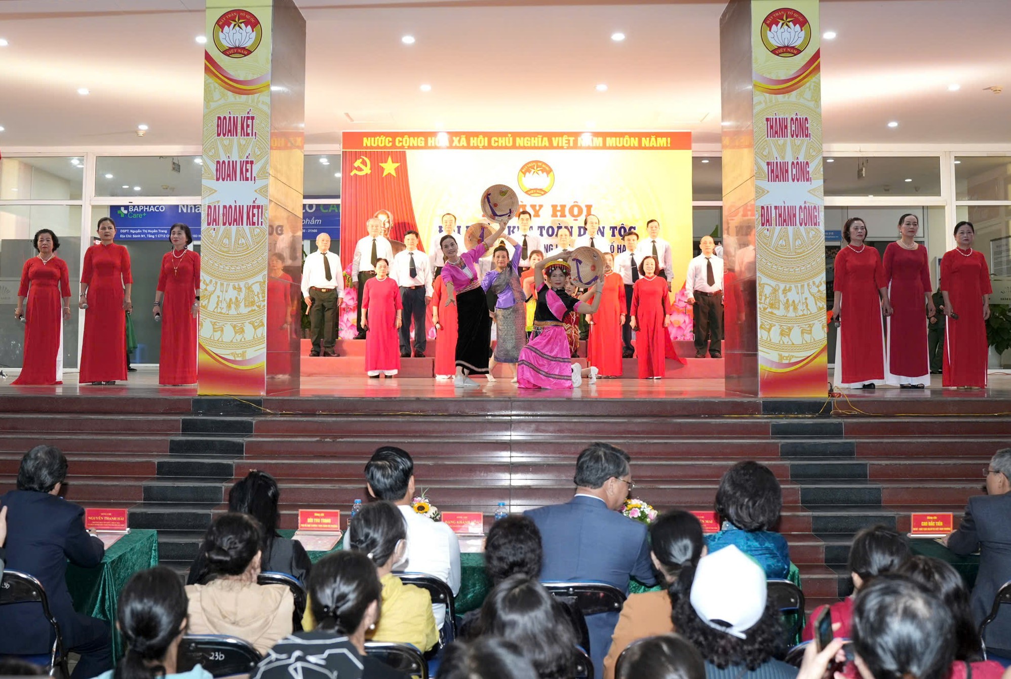 Ấm áp nghĩa tình Ngày hội Đại đoàn kết phường Phương Liệt Ấm áp nghĩa tình Ngày hội Đại đoàn kết phường Phương Liệt