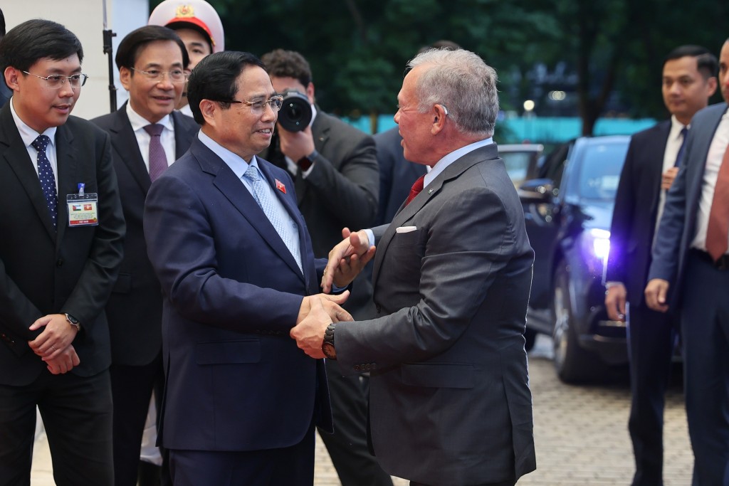 Thủ tướng Chính phủ Phạm Minh Chính đón Quốc vương Jordan Abdullah II Ibn Al-Hussein- Ảnh: VGP/Nhật Bắc