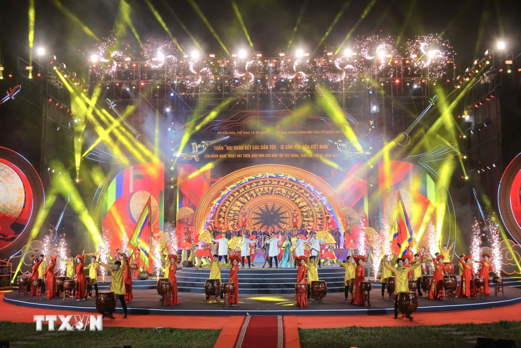 Phát huy sức mạnh đại đoàn kết dân tộc để phát triển đất nước