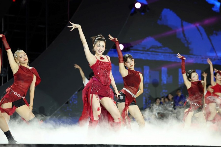 Bữa tiệc âm nhạc sống động về “Quảng Ninh - Đất mỏ anh hùng”