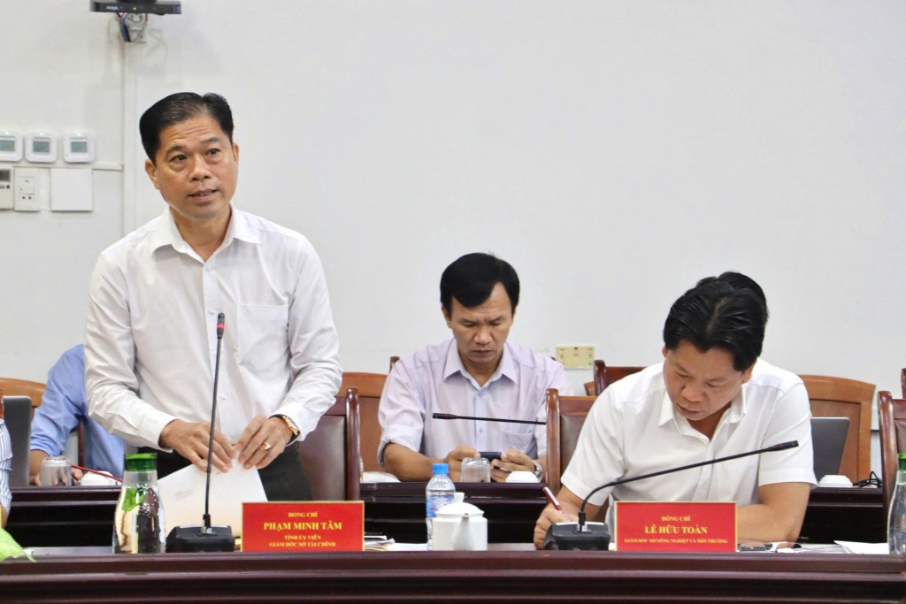 Giám đốc Sở Tài chính Phạm Minh Tâm phát biểu tại hội nghị (ảnh: Như Ngọc)