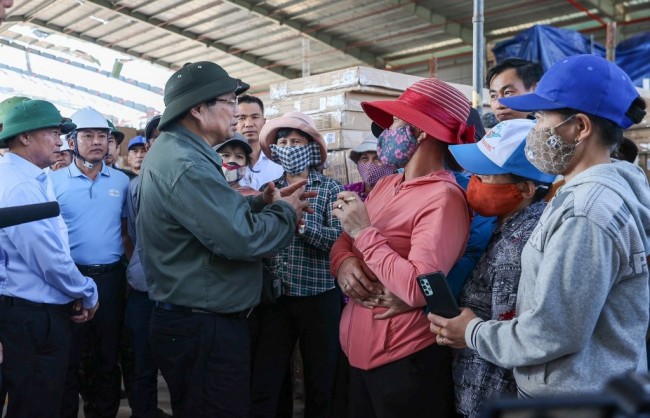 Nỗ lực cao nhất hỗ trợ doanh nghiệp, người dân sau bão