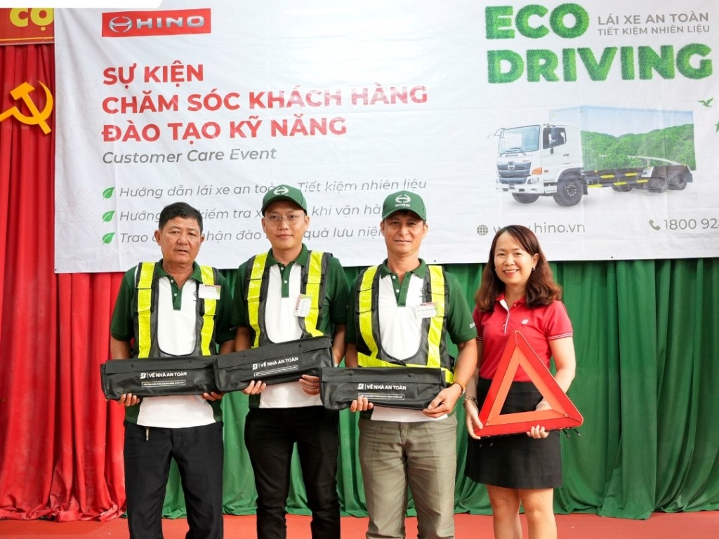 Bridgestone duy trì dự án xã hội “Về nhà an toàn” 