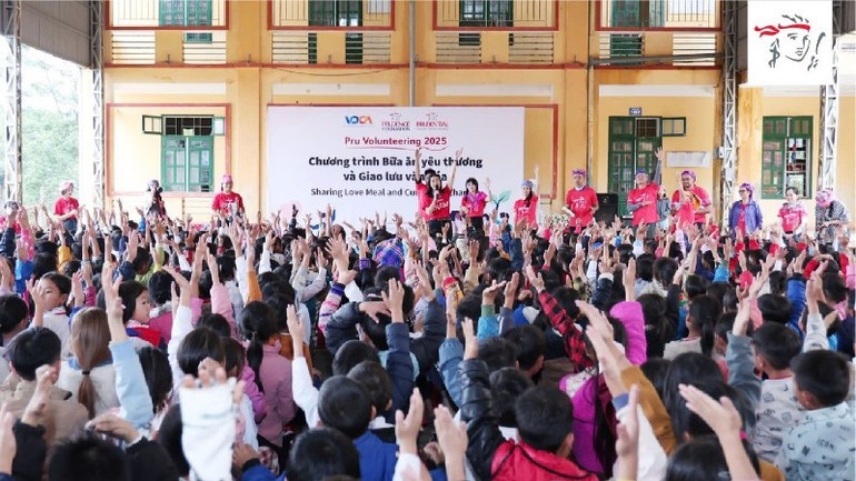 Sự kiện giao lưu văn hóa trong khuôn khổ chương trình Pru Volunteering 2025
