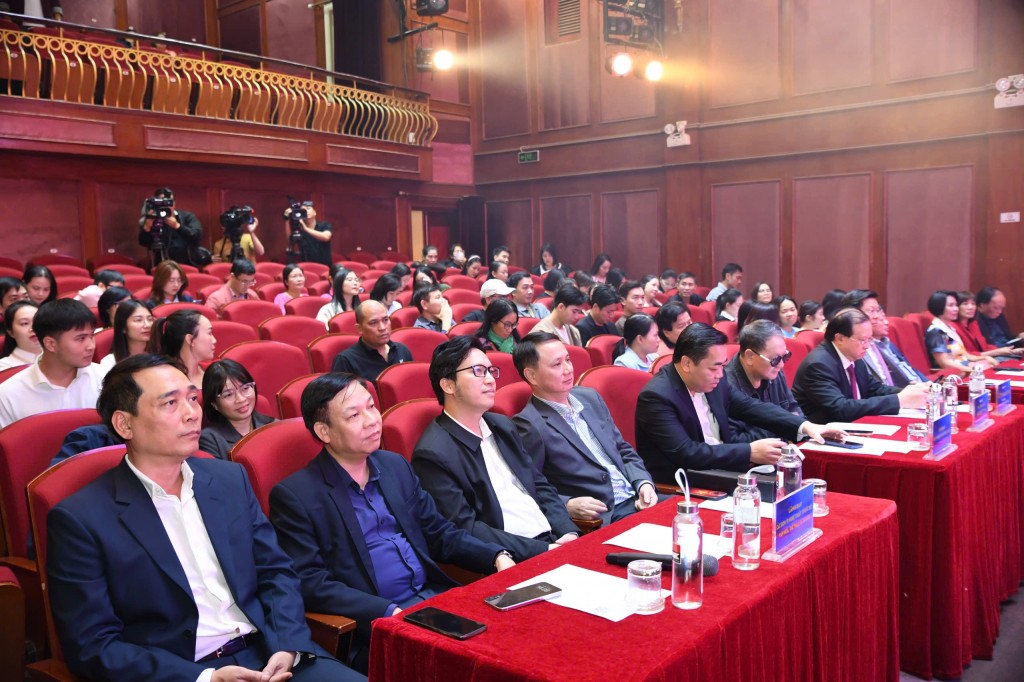 Các vị đại biểu tham dự Lễ phát động 