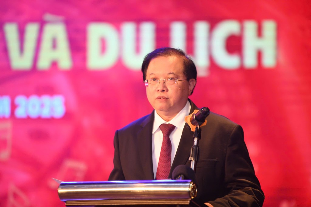 đồng chí Tạ Quang Đông - Thứ trưởng Bộ Văn hóa, Thể thao và Du lịch phát biểu tại Lễ phát động