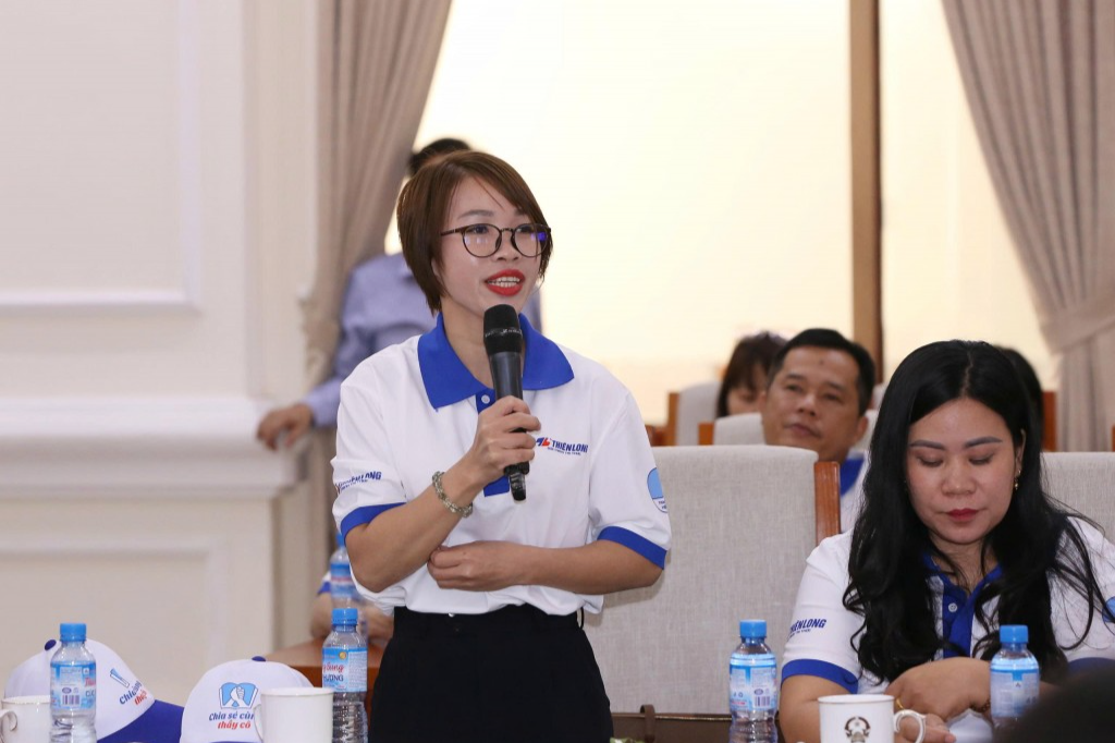 Những người thắp sáng tri thức nơi biên cương Những người thắp sáng tri thức nơi biên cương